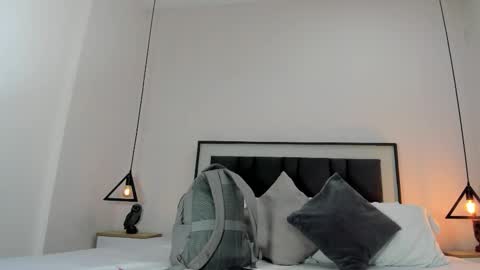 valentina online show from November 2025 11:34:01 AM