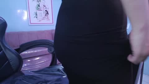 Snapshot of victoria_hernandez_t chatting on September 2025 01:35:01 PM Victoria online show from September 2025 01:35:01 PM