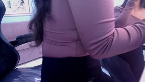 Snapshot of victoria_hernandez_t chatting on October 2025 01:31:02 PM Victoria online show from October 2025 01:31:02 PM