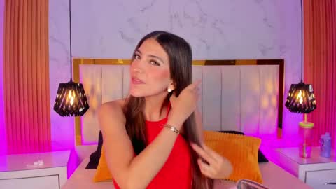  Victoria Lozano  online show from March 2025 12:48:02 PM