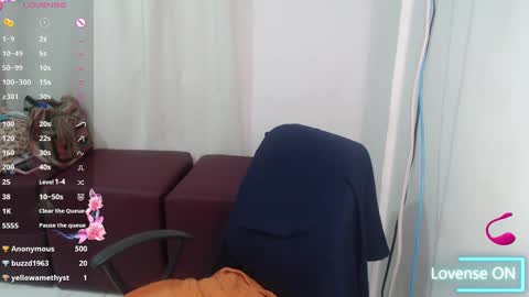 Snapshot of victoria_milf06 chatting on February 2025 10:48:02 AM victoria online show from February 2025 10:48:02 AM