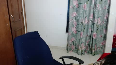 Snapshot of victoria_milf06 chatting on November 2025 03:20:02 AM victoria online show from November 2025 03:20:02 AM