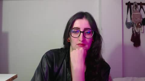 Victoria online show from February 2026 08:57:02 PM