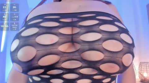 victoria  online show from December 2024 02:46:02 PM