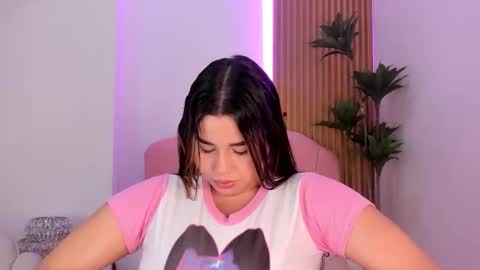 victoria  online show from November 2025 11:31:01 AM