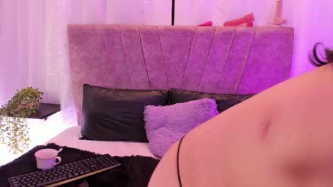 Snapshot of victoriaa_anderson_ chatting on April 2026 01:24:02 PM victoriaa_anderson_ online show from April 2026 01:24:02 PM