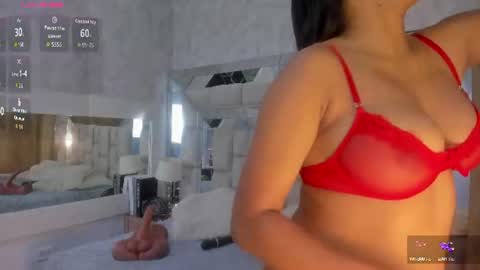 Snapshot of victoriaagray chatting on June 2026 11:01:02 AM VICTORIA online show from June 2026 11:01:02 AM