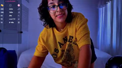 Snapshot of victoriaamelie chatting on February 2026 06:17:01 PM victoriaamelie online show from February 2026 06:17:01 PM