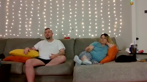 Snapshot of victoriaandjesse chatting on January 2025 03:56:01 AM Victoria and Jesse online show from January 2025 03:56:01 AM