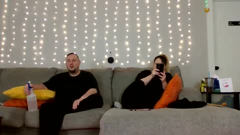 Snapshot of victoriaandjesse chatting on January 2025 06:44:02 AM Victoria and Jesse online show from January 2025 06:44:02 AM