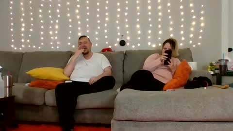 Snapshot of victoriaandjesse chatting on January 2025 07:34:02 AM Victoria and Jesse online show from January 2025 07:34:02 AM