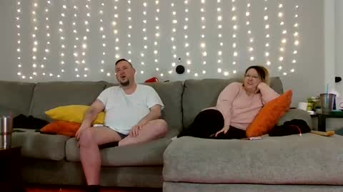 Snapshot of victoriaandjesse chatting on January 2025 11:33:01 AM Victoria and Jesse online show from January 2025 11:33:01 AM