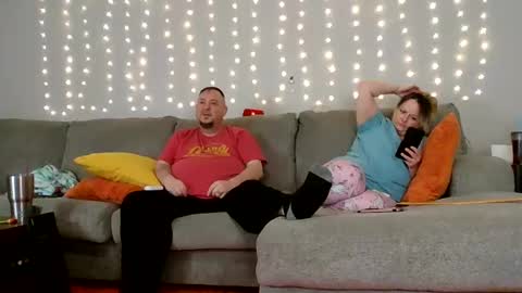 Snapshot of victoriaandjesse chatting on January 2025 06:24:02 AM Victoria and Jesse online show from January 2025 06:24:02 AM
