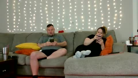 Snapshot of victoriaandjesse chatting on January 2025 08:07:02 AM Victoria and Jesse online show from January 2025 08:07:02 AM
