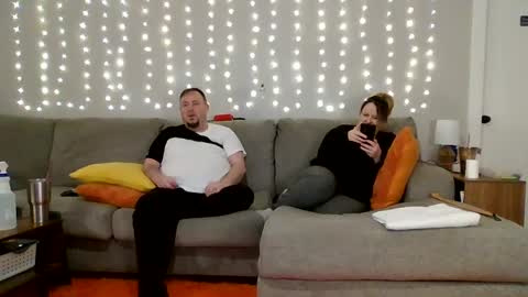 Snapshot of victoriaandjesse chatting on February 2025 03:53:01 PM Victoria and Jesse online show from February 2025 03:53:01 PM