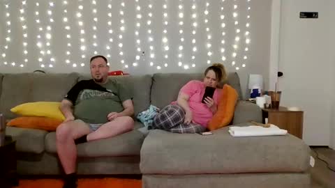 Snapshot of victoriaandjesse chatting on February 2025 12:57:02 PM Victoria and Jesse online show from February 2025 12:57:02 PM