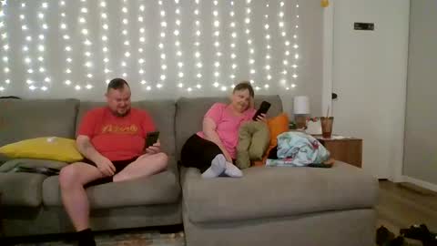 Snapshot of victoriaandjesse chatting on October 2025 01:12:02 AM Victoria and Jesse online show from October 2025 01:12:02 AM