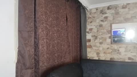 Victoria Cox online show from January 2025 09:05:01 AM