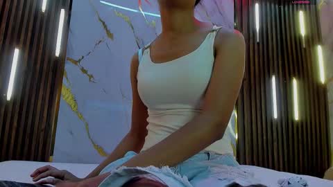 Victoria  online show from December 2025 07:53:01 PM