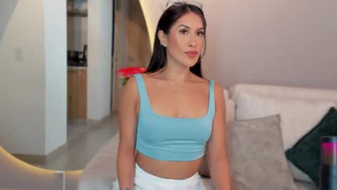 Vcitoria online show from February 2025 04:25:01 AM