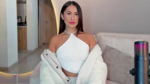 Vcitoria online show from March 2025 11:53:01 PM