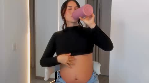 Vcitoria online show from January 2026 12:15:02 AM