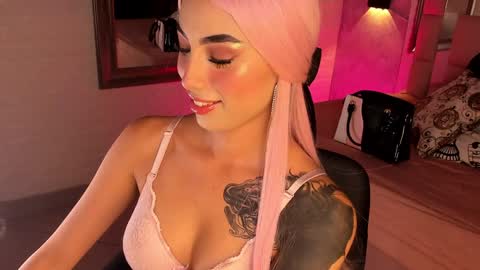Snapshot of victoriagolden chatting on January 2025 08:21:01 PM VICTORIA online show from January 2025 08:21:01 PM