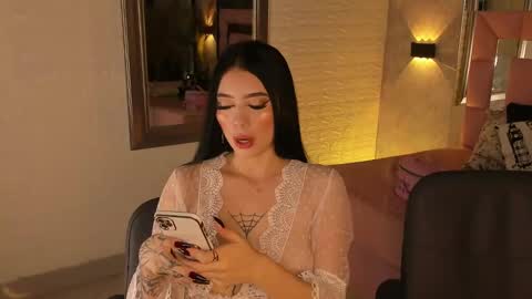 Snapshot of victoriagolden chatting on March 2025 10:42:01 PM VICTORIA online show from March 2025 10:42:01 PM