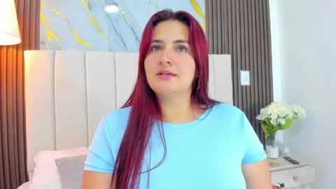 Snapshot of victoriaguzman_ chatting on June 2026 05:15:02 PM Victoria online show from June 2026 05:15:02 PM