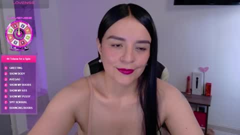 Snapshot of victoriahot_23 chatting on April 2026 03:25:01 PM Kim 3 online show from April 2026 03:25:01 PM
