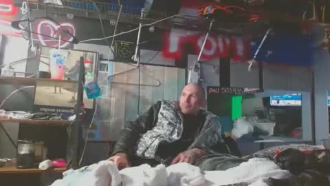 Snapshot of victoriajohn chatting on November 2025 05:17:01 AM victoriajohn online show from November 2025 05:17:01 AM