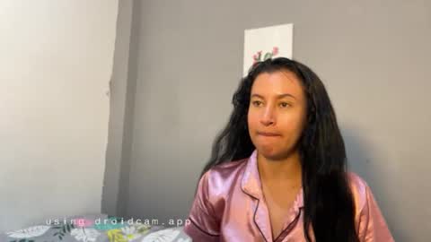 VICTORIA online show from December 2025 01:32:02 AM