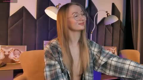 Victoria online show from May 2026 06:41:02 AM