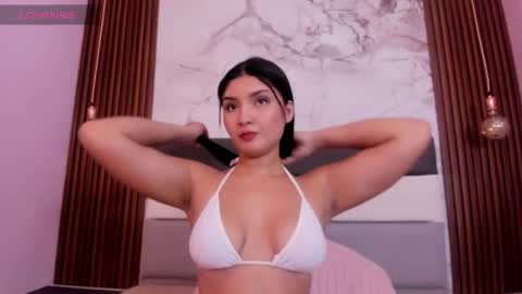 Snapshot of victoriamoreti chatting on August 2026 12:43:02 PM Vic online show from August 2026 12:43:02 PM