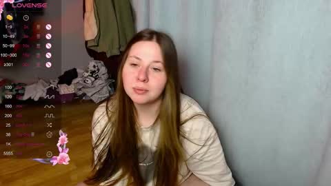 Snapshot of victoriassecrets_ chatting on December 2025 08:38:02 PM victoriassecrets_ online show from December 2025 08:38:02 PM