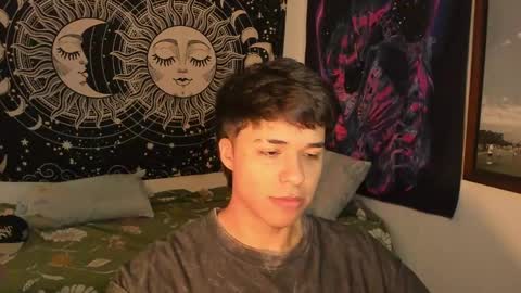 Snapshot of victorino_jhonson chatting on January 2025 06:46:01 PM Victorino Jhonson online show from January 2025 06:46:01 PM