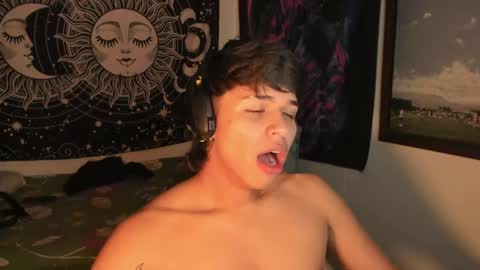 Snapshot of victorino_jhonson chatting on March 2025 04:15:02 AM Victorino Jhonson online show from March 2025 04:15:02 AM