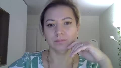 Snapshot of victorynika chatting on December 2025 07:39:01 AM victorynika online show from December 2025 07:39:01 AM