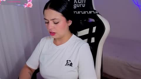 V  I C  T O R I A  online show from February 2026 10:13:01 PM