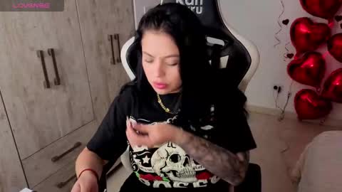 V  I C  T O R I A  online show from February 2026 11:22:01 PM