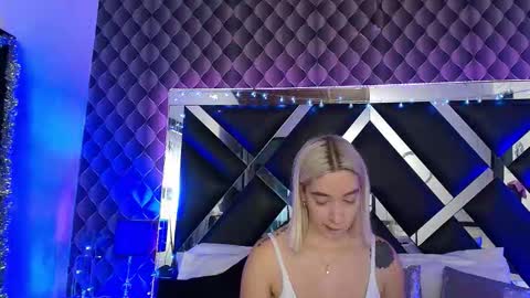 victtoria lee online show from March 2026 07:20:02 PM