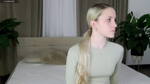 Snapshot of videlta chatting on March 2026 04:44:01 PM ViDelta online show from March 2026 04:44:01 PM