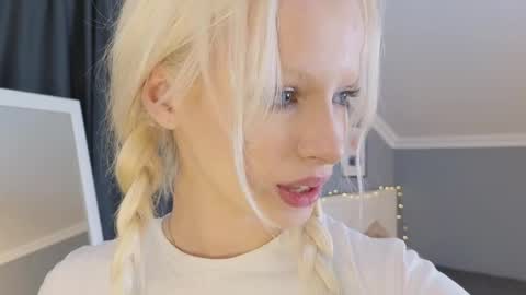 Eva online show from April 2026 12:21:01 PM