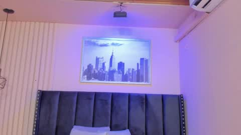 Viiolett online show from March 2025 08:31:02 PM