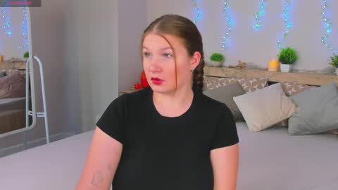 Jinny online show from April 2026 10:09:02 AM