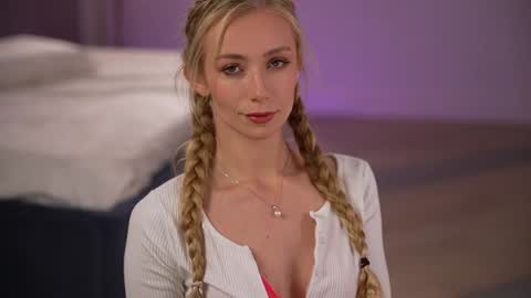 vika54784 online show from November 2025 03:39:01 AM