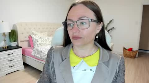 Ukrainian-woman online show from September 2025 12:09:01 PM