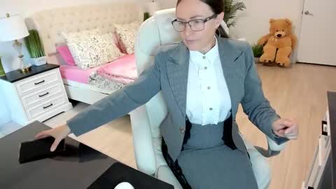 Ukrainian-woman online show from October 2025 01:45:01 PM
