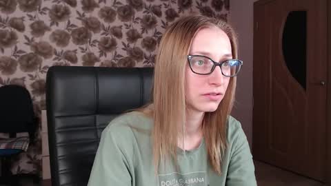 Vika online show from February 2025 02:48:02 AM