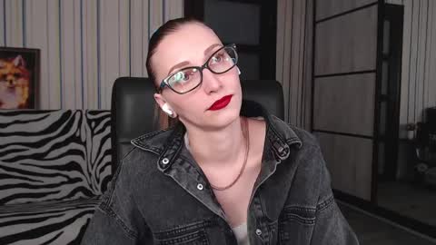 Vika online show from March 2025 08:11:02 PM